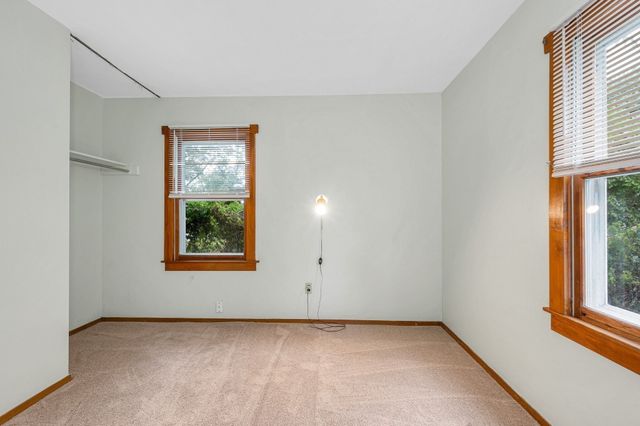 122 Fetherston Ave, Lowell, MA 01852