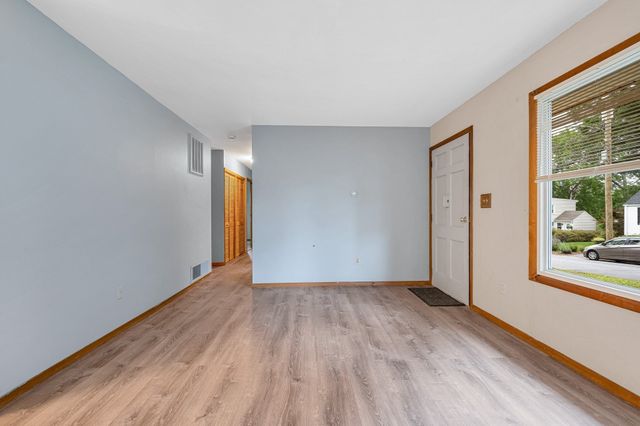 122 Fetherston Ave, Lowell, MA 01852
