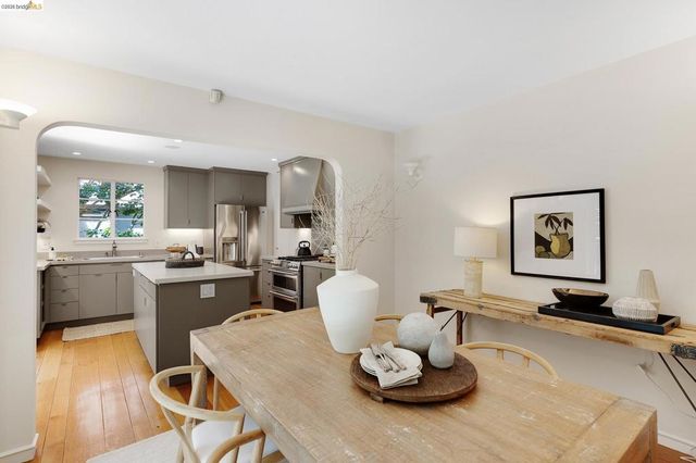 454 Vincente Ave, Berkeley, CA 94707