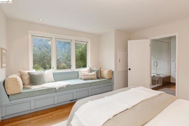 454 Vincente Ave, Berkeley, CA 94707