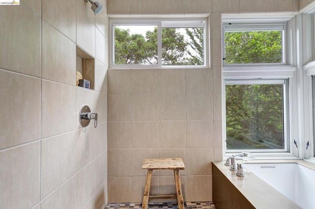454 Vincente Ave, Berkeley, CA 94707