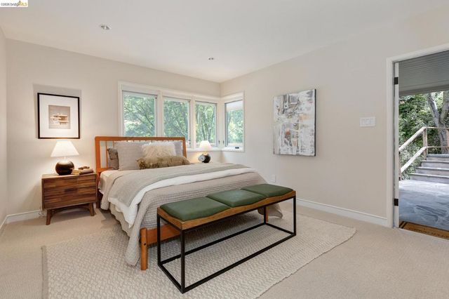 454 Vincente Ave, Berkeley, CA 94707