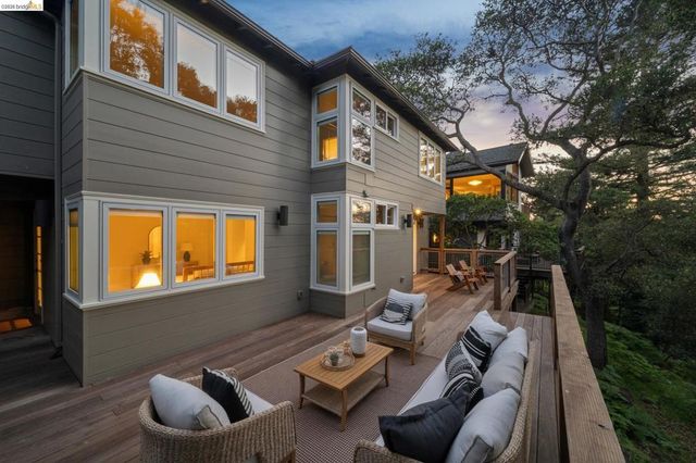 454 Vincente Ave, Berkeley, CA 94707