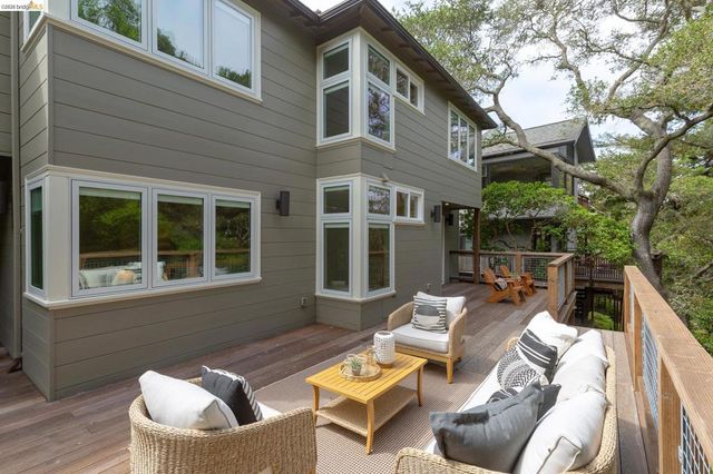 454 Vincente Ave, Berkeley, CA 94707