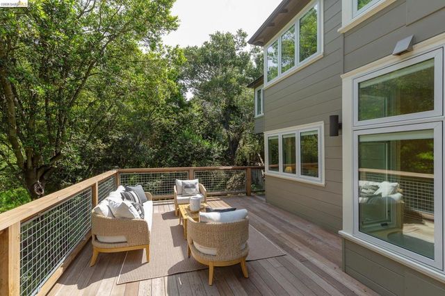 454 Vincente Ave, Berkeley, CA 94707