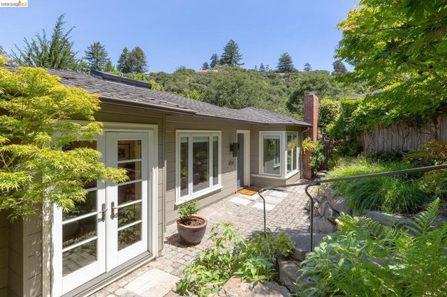 454 Vincente Ave, Berkeley, CA 94707