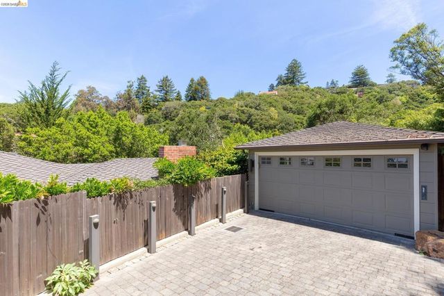 454 Vincente Ave, Berkeley, CA 94707