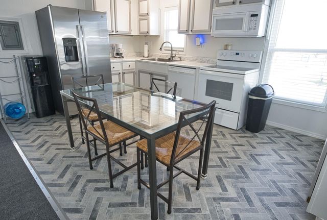 1525 County Road 201, Sargent, TX 77414