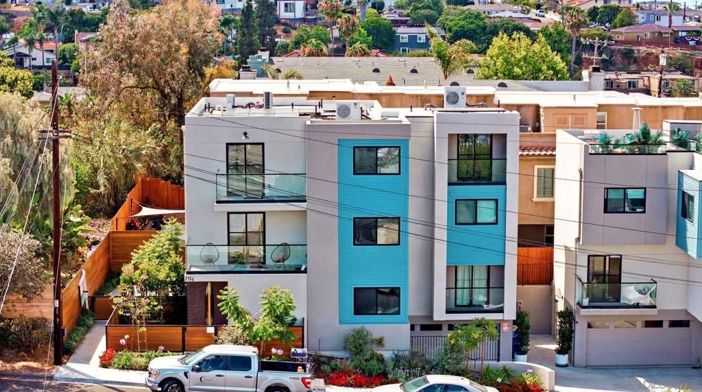 Image 37 of property listing at 2126 San Clemente St, San Diego, CA 92107
