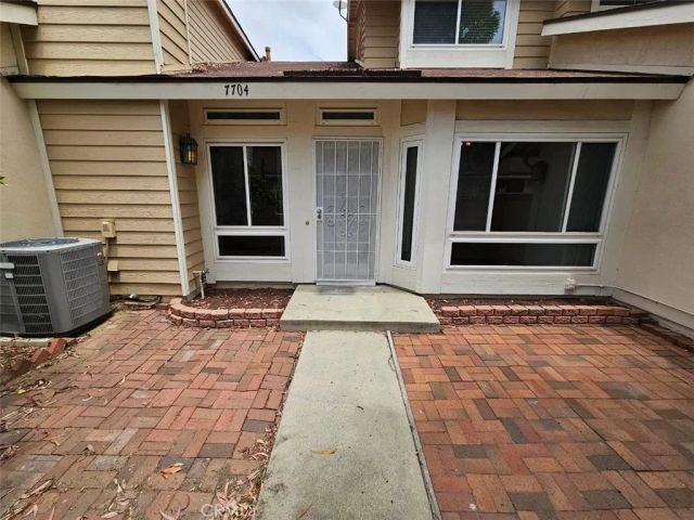 7704 Marbrook Way, Stanton, CA 90680