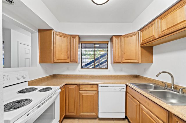 100 Market Street 17, Galveston, TX 77550