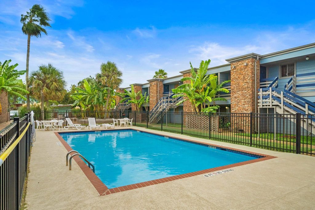 100 Market Street 17, Galveston, TX 77550