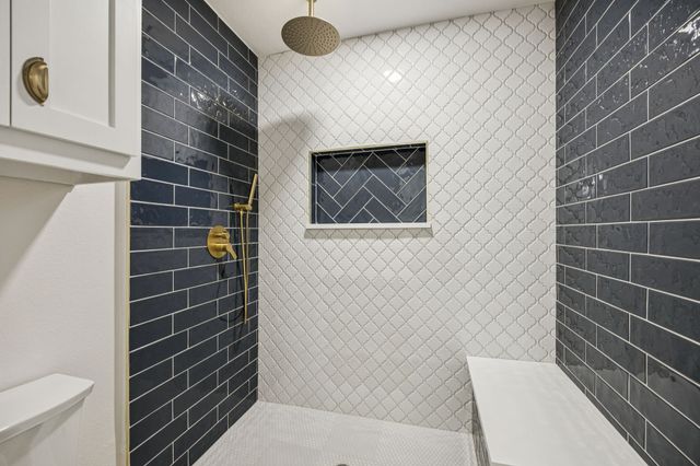 3401 Valley View Lane, Garland, TX 75043