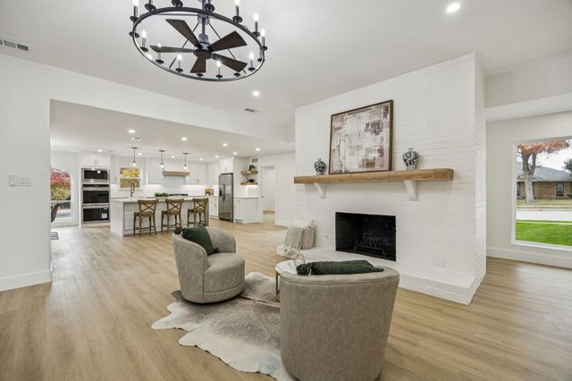 3401 Valley View Lane, Garland, TX 75043