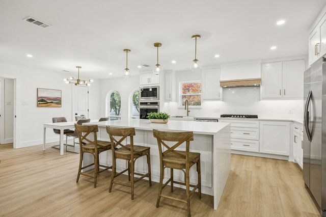 3401 Valley View Lane, Garland, TX 75043