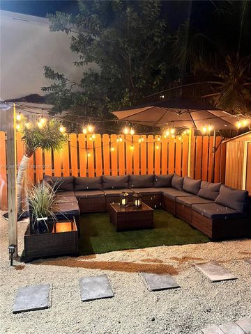 8208 SW 166th Place, Miami, FL 33193