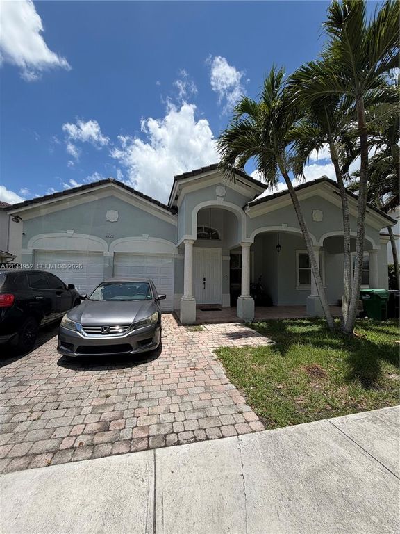 8208 SW 166th Place, Miami, FL 33193