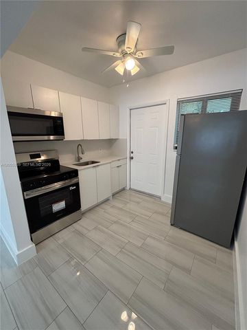 671 SW 7th St 7, Miami, FL 33130