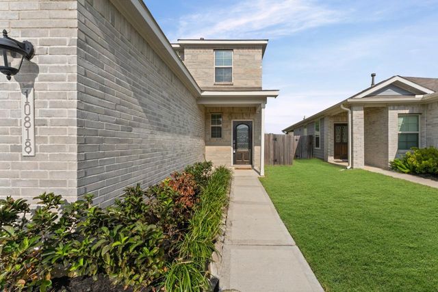 10818 Catclaw Court, Tomball, TX 77375
