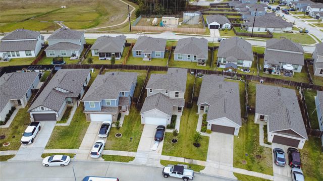 10818 Catclaw Court, Tomball, TX 77375