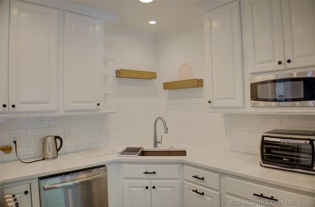 2545 S Columbia Place, Tulsa, OK 74114