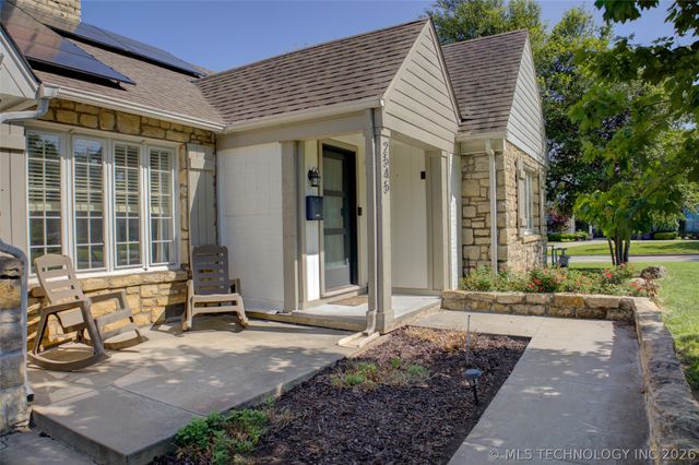 2545 S Columbia Place, Tulsa, OK 74114