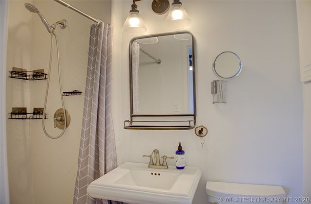 2545 S Columbia Place, Tulsa, OK 74114