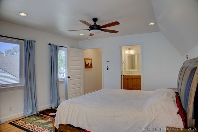 2545 S Columbia Place, Tulsa, OK 74114