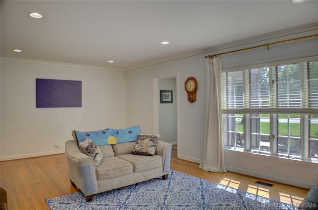 2545 S Columbia Place, Tulsa, OK 74114