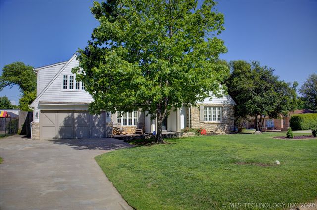 2545 S Columbia Place, Tulsa, OK 74114