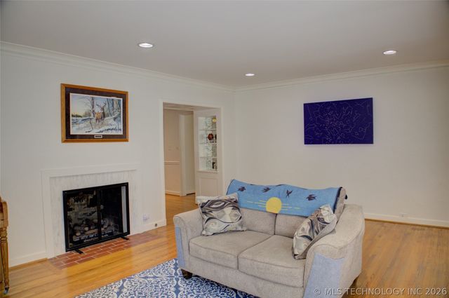 2545 S Columbia Place, Tulsa, OK 74114