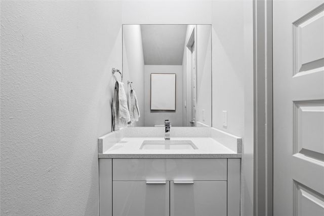 6813 Rocinante Lane, Houston, TX 77092