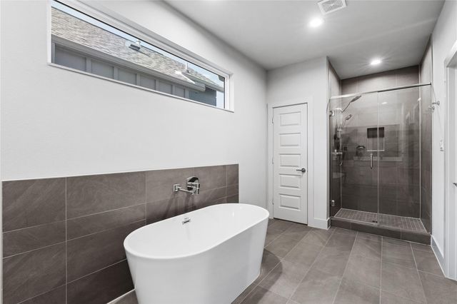 6813 Rocinante Lane, Houston, TX 77092