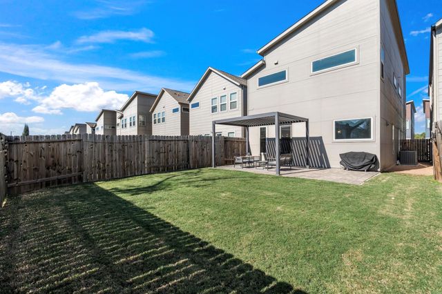 6813 Rocinante Lane, Houston, TX 77092