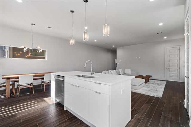 6813 Rocinante Lane, Houston, TX 77092