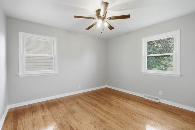 2528 28th Street, Moline, IL 61265