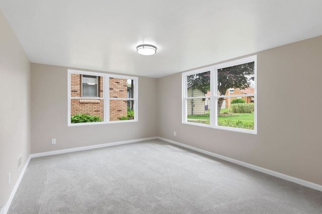 2528 28th Street, Moline, IL 61265