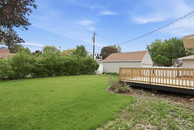 2528 28th Street, Moline, IL 61265