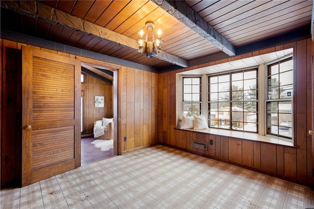 3643 Maplevue Dr, Bethel Park, PA 15102