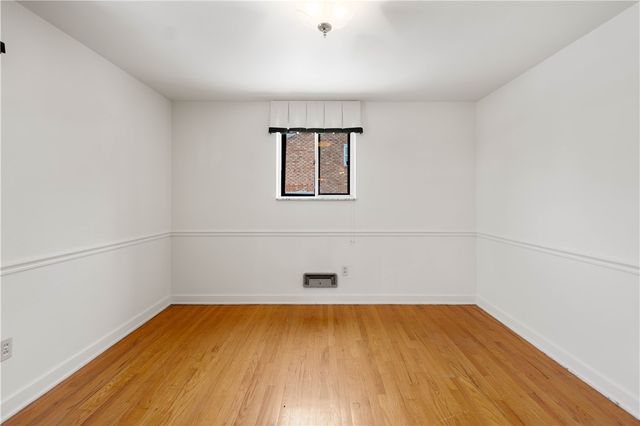 3643 Maplevue Dr, Bethel Park, PA 15102