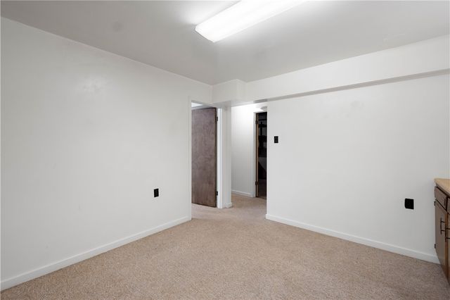 3643 Maplevue Dr, Bethel Park, PA 15102