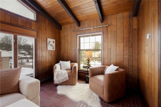 3643 Maplevue Dr, Bethel Park, PA 15102