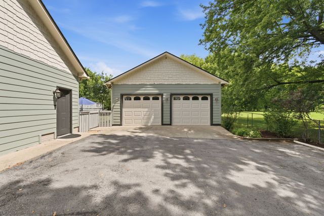 1168 Peebles Dr, Smyrna, TN 37167