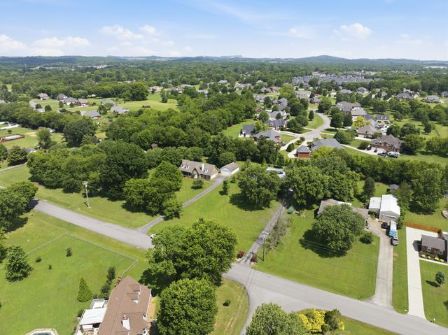 1168 Peebles Dr, Smyrna, TN 37167