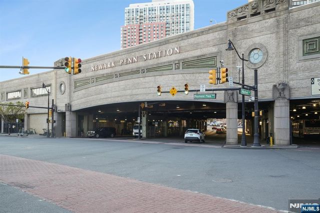 61 New Jersey Railroad Avenue 13, Newark, NJ 07105