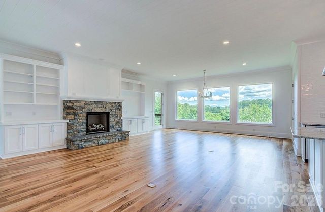 3434 Old Jonas Ridge Road, Newland, NC 28657