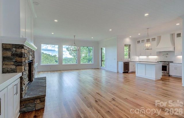 3434 Old Jonas Ridge Road, Newland, NC 28657