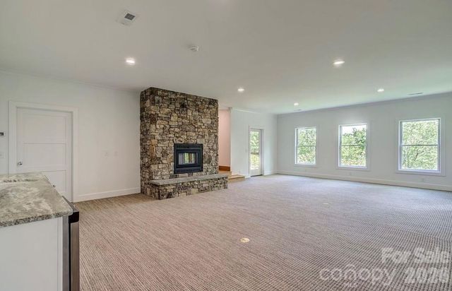 3434 Old Jonas Ridge Road, Newland, NC 28657