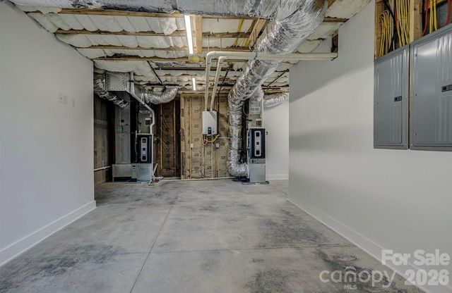 3434 Old Jonas Ridge Road, Newland, NC 28657