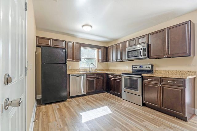 1116 HELEN DRIVE, Deland, FL 32720